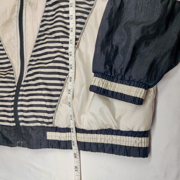Vintage Black and White Sunterra Jacket - Picture 12 of 16